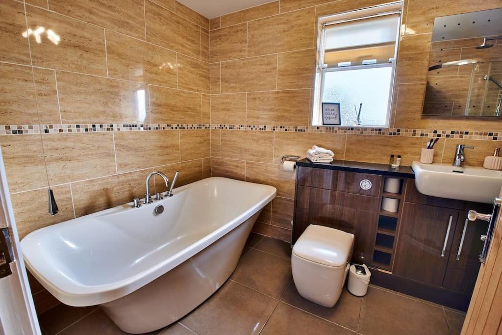 The Chase, Luxury Hot Tub Retreat, Pets Welcomed Dipton Dış mekan fotoğraf