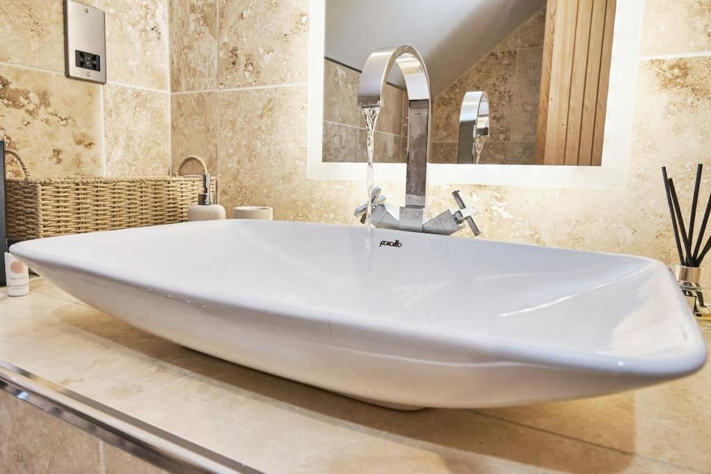 The Chase, Luxury Hot Tub Retreat, Pets Welcomed Dipton Dış mekan fotoğraf
